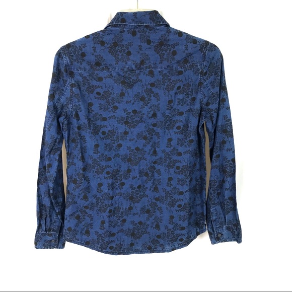 Boden relaxed weekend chambray button down shirt - Picture 5 of 5